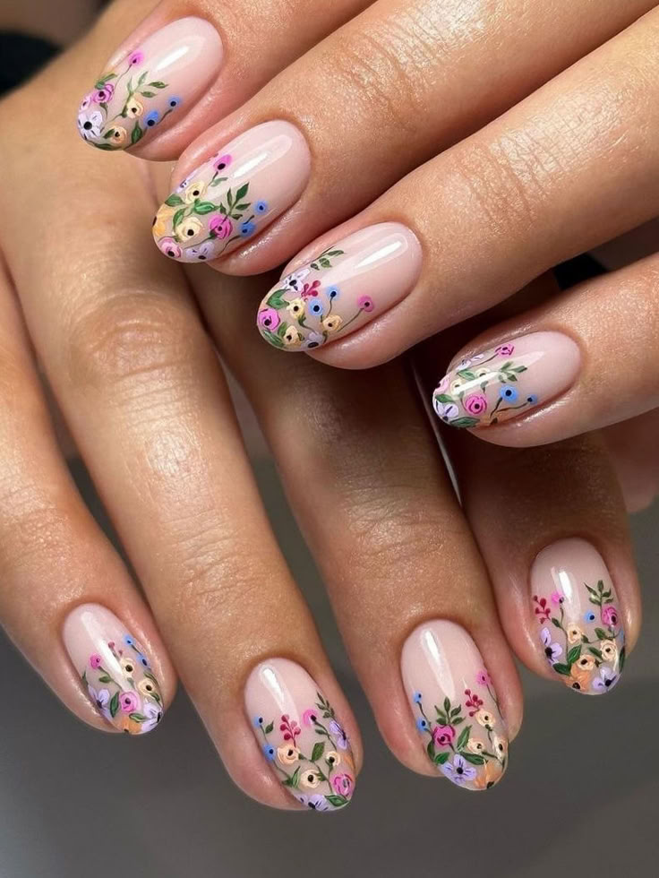 10. Floral Accent Nails