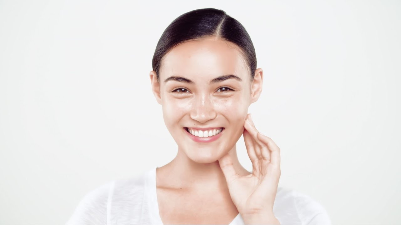 Start with a clean and glowing face